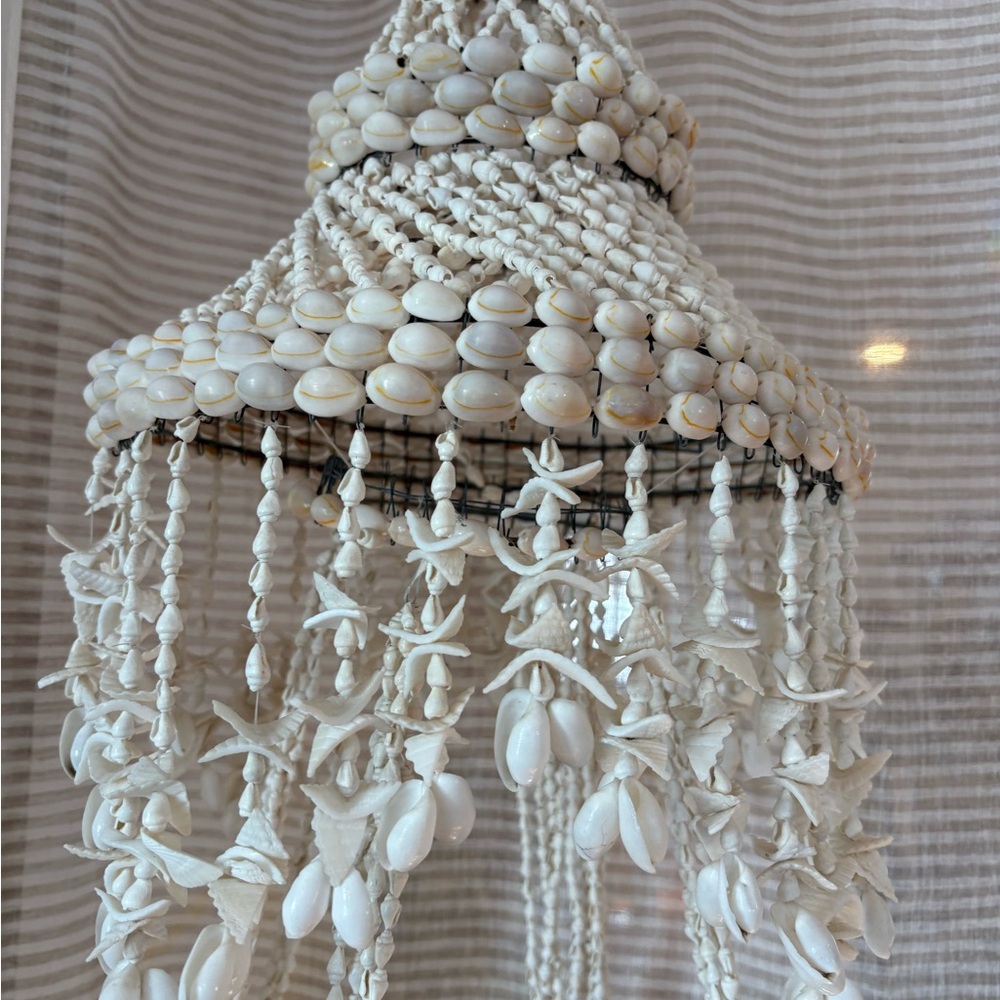 Vintage Shell Plant Hanger - Picture 4 of 4
